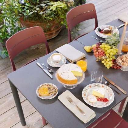 CASSIA BISTROT, стул обеденный пластиковый (borgogna/бургунди)