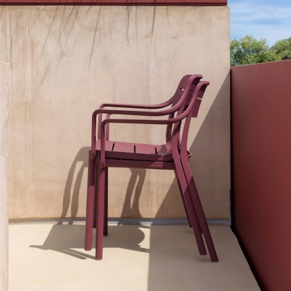 CASSIA ARMCHAIR, кресло пластиковое с подлокотниками (borgogna/бургунди)