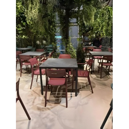 CASSIA ARMCHAIR, кресло пластиковое с подлокотниками (borgogna/бургунди)