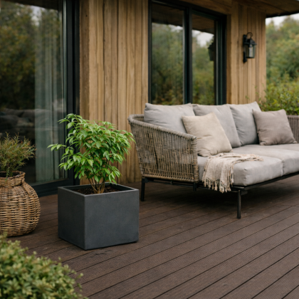 Кашпо CONCRETIKA КВАДРО 40x40x40 (МАРЕНГО)