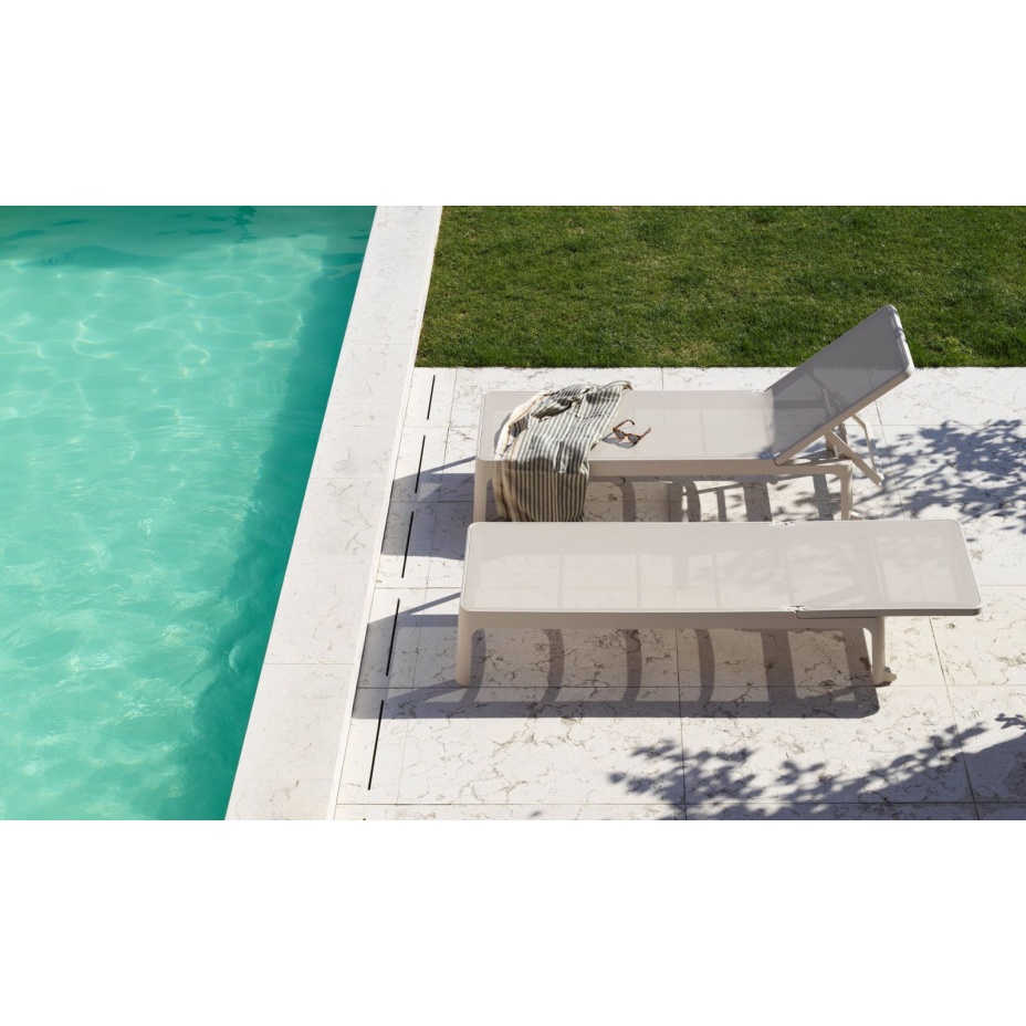 PLANO, шезлонг-лежак пластиковый с текстиленом (corda/бежевый)