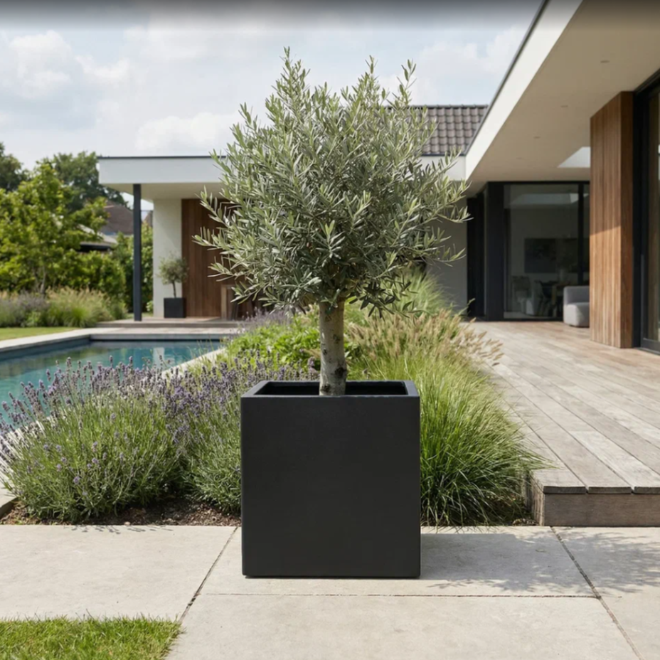 Кашпо CONCRETIKA КВАДРО 40x40x40 (МАРЕНГО)