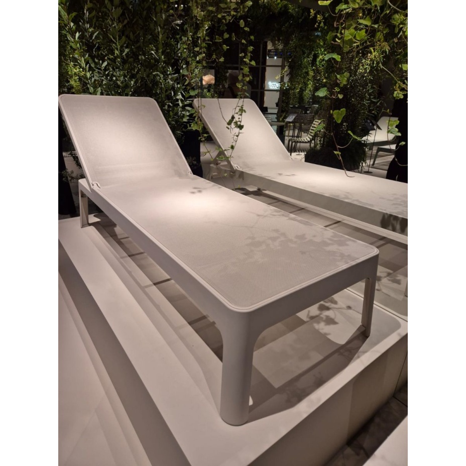 PLANO, шезлонг-лежак пластиковый с текстиленом (corda/бежевый)