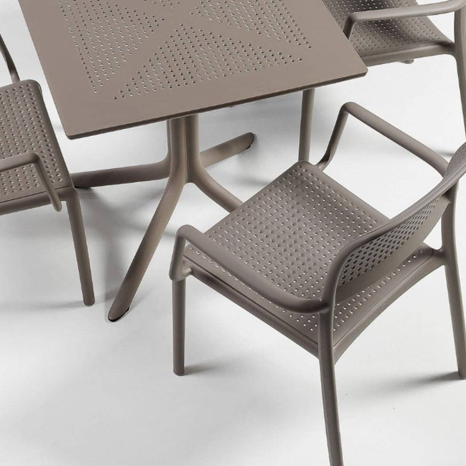 CLIP 70, стол пластиковый обеденный (tortora/тортора)